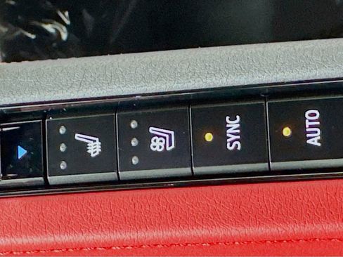Used 2025 Chevrolet Corvette Z06 RWD image 22