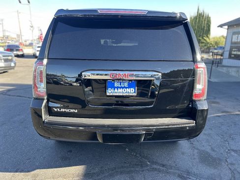 Used 2018 GMC Yukon Denali w/ Denali Ultimate Package AWD/4WD image 5