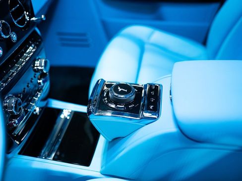 Used 2025 Rolls-Royce Phantom Sedan image 20