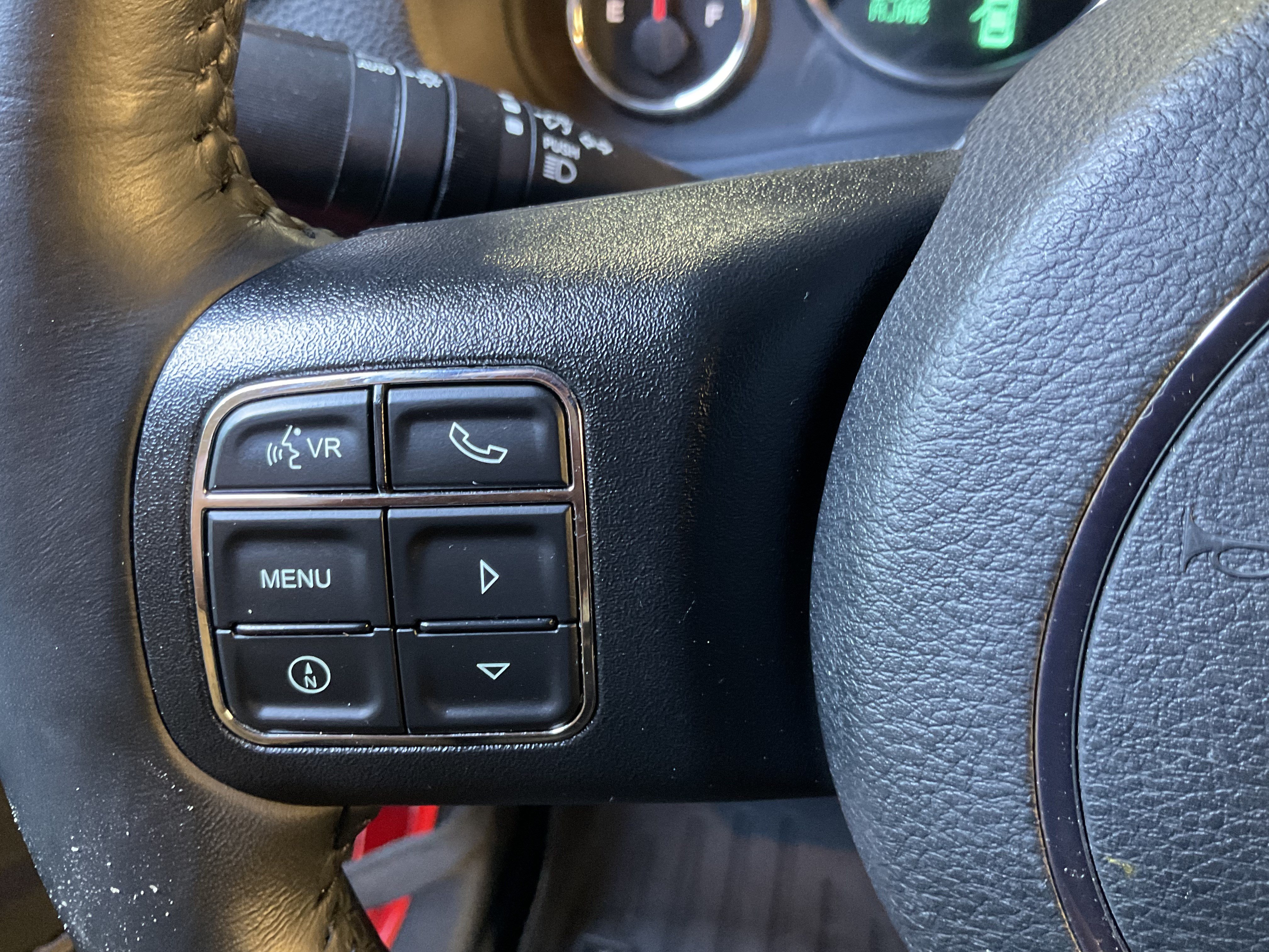 Used 2018 Jeep Wrangler Unlimited Rubicon w/ Cold Weather Group AWD/4WD image 29