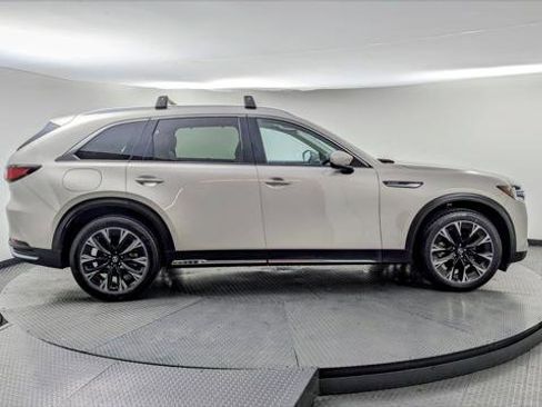 Used 2024 MAZDA CX-90 Plug-In Hybrid w/ Premium Plus image 9