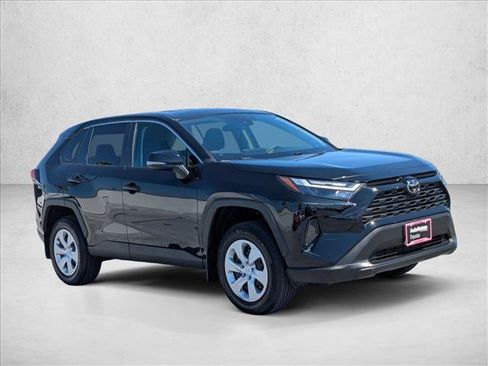 Certified 2025 Toyota RAV4 LE FWD image 3