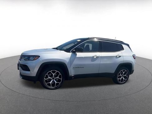 Used 2025 Jeep Compass Limited AWD/4WD image 8
