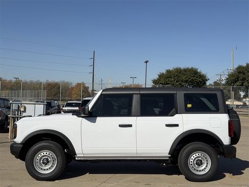 New 2025 Ford Bronco image 28