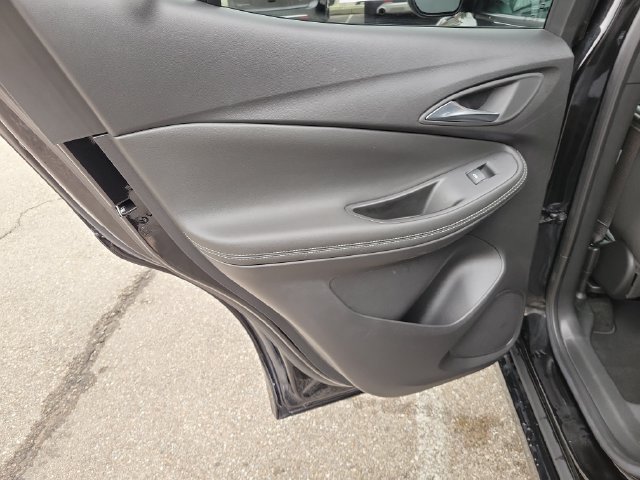 Used 2023 Buick Encore GX Select w/ Sport Touring Package FWD image 13