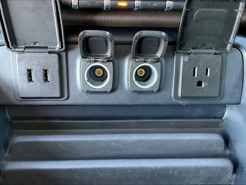 Used 2017 GMC Sierra 2500 Denali w/ Duramax Plus Package image 31