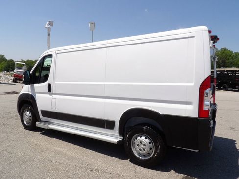 Used 2023 RAM ProMaster 2500 image 4