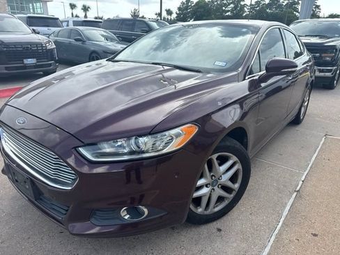 Used 2013 Ford Fusion SE FWD image 1