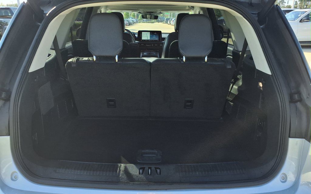 Used 2025 Lincoln Aviator Reserve RWD image 10