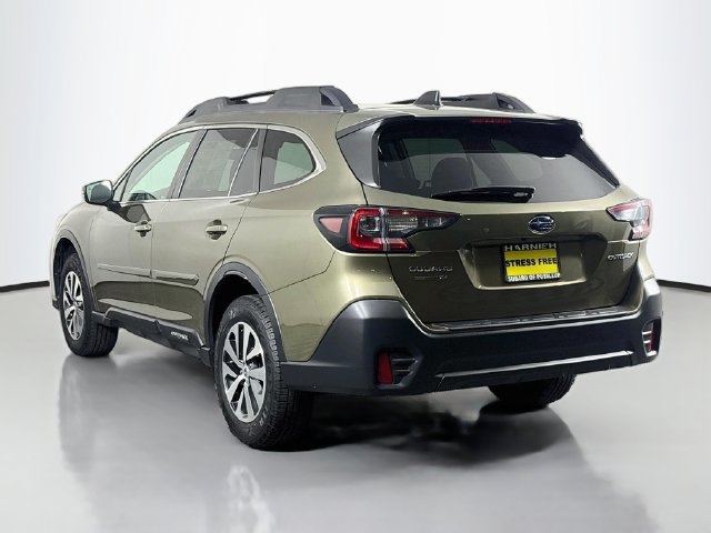 Used 2022 Subaru Outback Premium AWD/4WD image 5