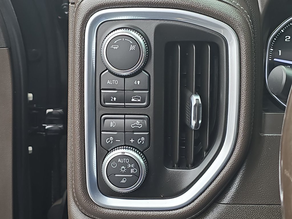 Used 2019 GMC Sierra 1500 SLT w/ SLT Convenience Package AWD/4WD image 27