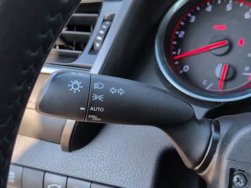 Used 2018 Toyota Camry XSE image 27