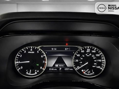 Certified 2024 Nissan Pathfinder SL FWD image 10