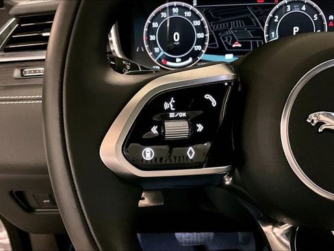 Certified 2025 Jaguar F-PACE R-Dynamic S image 20