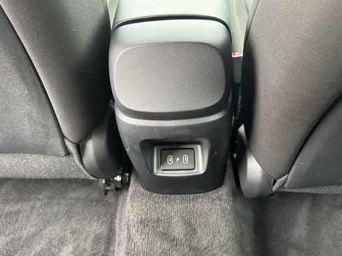 Used 2025 Hyundai Elantra Sport image 24