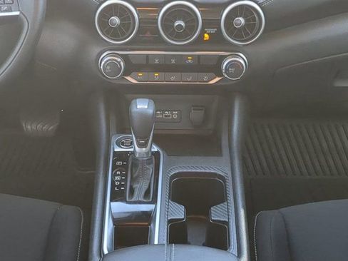 Used 2025 Nissan Sentra SV FWD image 17