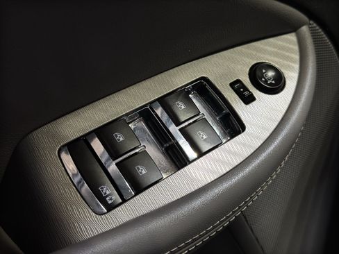 Used 2017 Chevrolet Impala LS FWD image 28