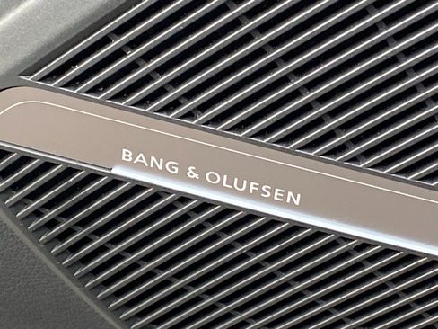 Used 2024 Audi Q5 e Premium Plus w/ Premium Plus Package image 20