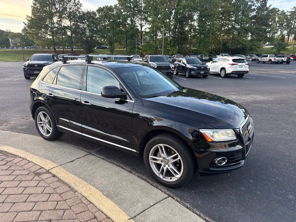 Used 2016 Audi Q5 2.0T Premium Plus w/ Technology Package AWD/4WD image 1
