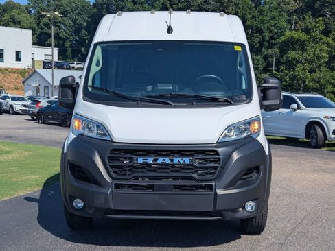 Used 2025 RAM ProMaster 2500 w/ Convenience Group FWD image 9