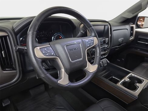 Used 2017 GMC Sierra 1500 Denali w/ Denali Ultimate Package image 18
