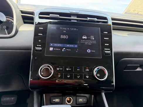 Certified 2024 Hyundai Tucson SE FWD image 22