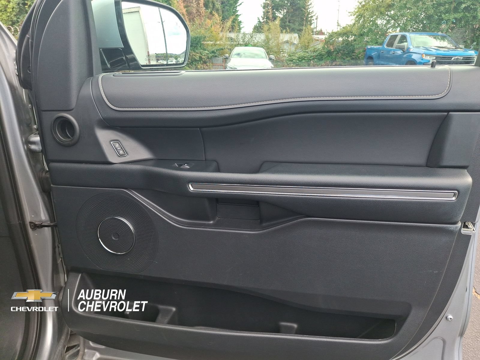 Used 2024 Ford Expedition XLT AWD/4WD image 22