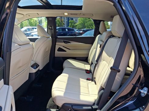Certified 2024 INFINITI QX60 Luxe AWD/4WD image 11