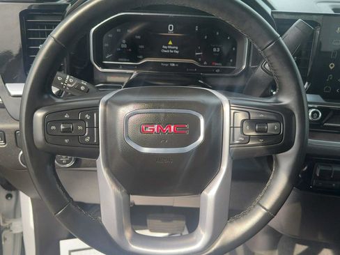 Used 2025 GMC Sierra 1500 SLT RWD image 16