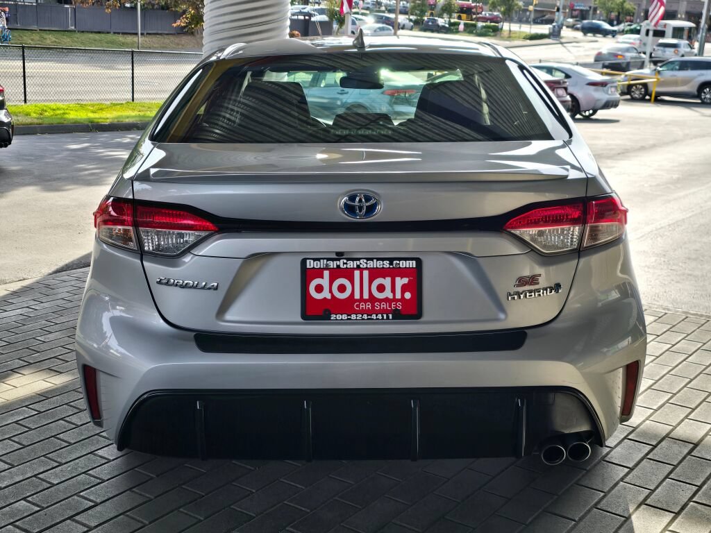 Used 2024 Toyota Corolla SE w/ SE Package FWD image 6
