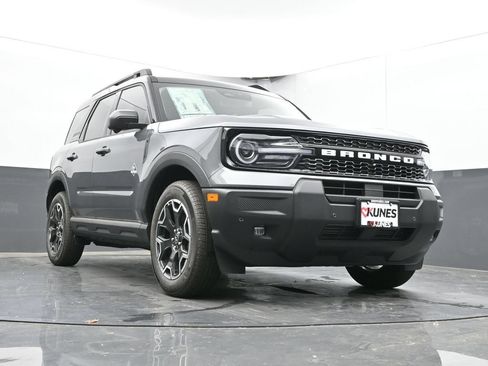New 2025 Ford Bronco Sport Outer Banks w/ Outer Banks Tech Package+ AWD/4WD image 45