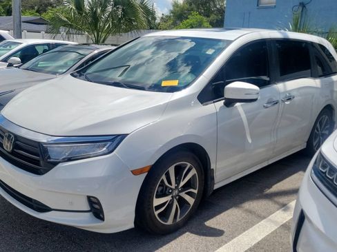 Used 2022 Honda Odyssey Touring image 1