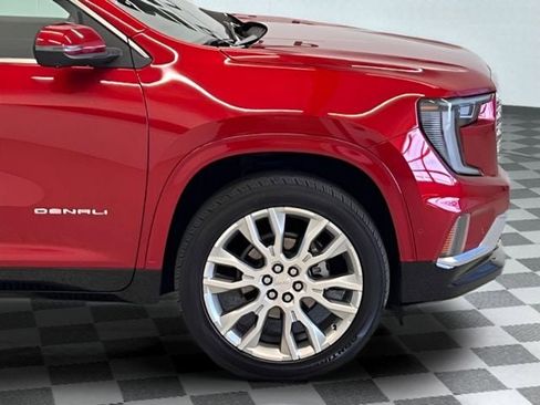 Used 2024 GMC Acadia Denali w/ Super Cruise Package AWD/4WD image 9