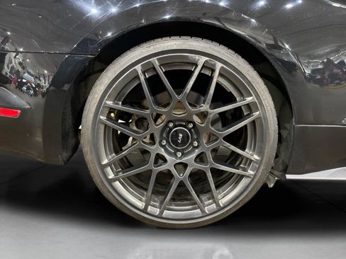 Used 2015 Ford Mustang GT image 19