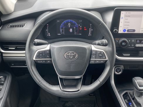 Used 2024 Toyota Grand Highlander XLE image 10