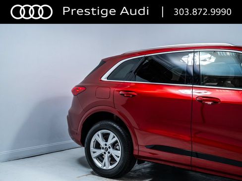 Used 2025 Audi Q5 Premium w/ Convenience Package AWD/4WD image 11