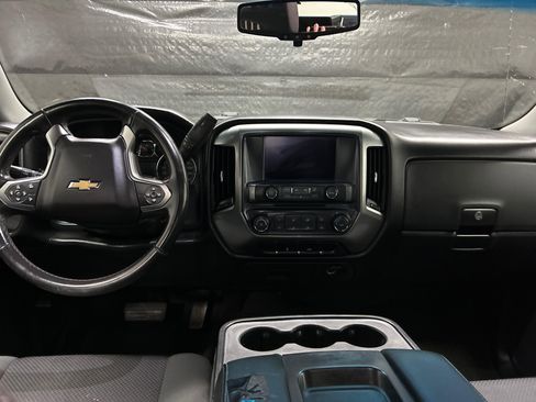 Used 2017 Chevrolet Silverado 1500 LT AWD/4WD image 11