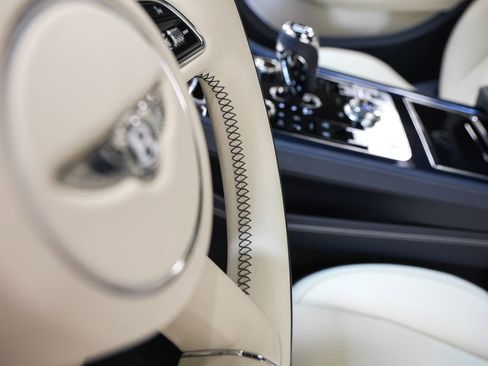 Used 2024 Bentley Continental GT image 50