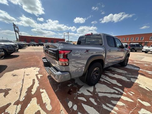 Certified 2025 Nissan Frontier Pro-X RWD image 8