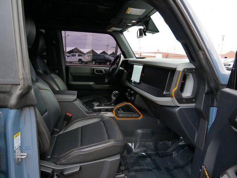 Used 2023 Ford Bronco Badlands w/ Sasquatch Package image 8