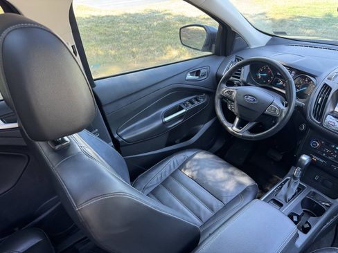 Used 2017 Ford Escape Titanium AWD/4WD image 14