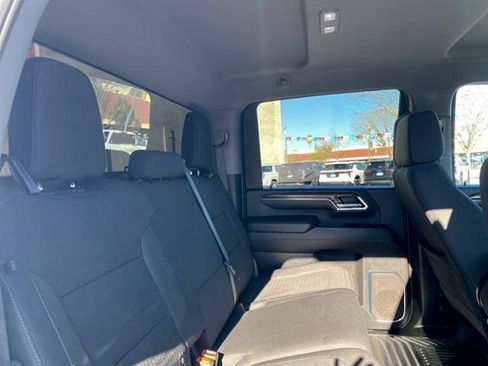 Used 2024 Chevrolet Silverado 2500 LT image 22