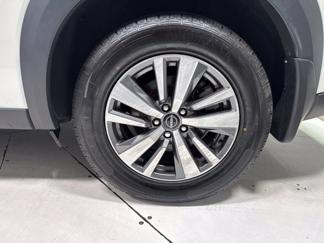 Used 2024 Nissan Pathfinder SL AWD/4WD image 9