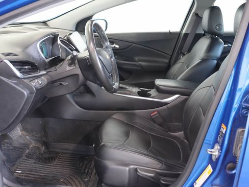 Used 2017 Chevrolet Volt Premier w/ Driver Confidence II Package FWD image 8
