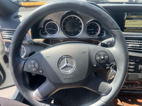 Used 2011 Mercedes-Benz E 350 BlueTEC Sedan image 18