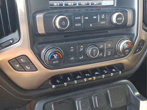 Used 2017 GMC Sierra 1500 Denali w/ Denali Ultimate Package AWD/4WD image 10