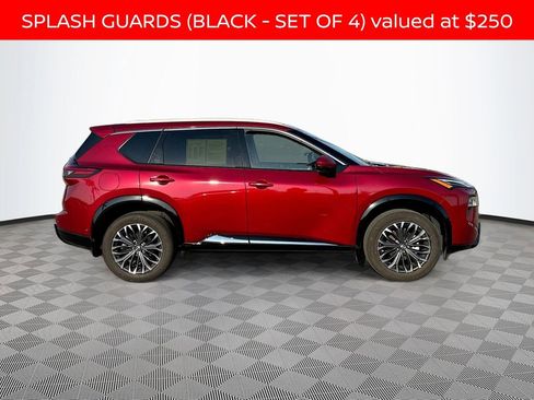 Used 2024 Nissan Rogue Platinum w/ Platinum Premium Package image 4