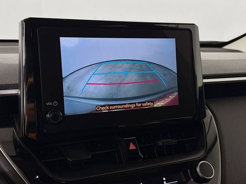Used 2025 Toyota Corolla Cross LE AWD/4WD image 15