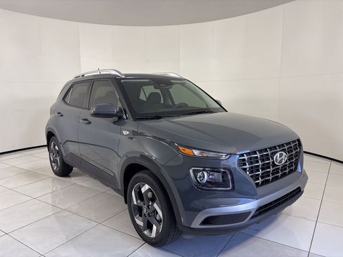 New 2026 Hyundai Venue SEL image 7