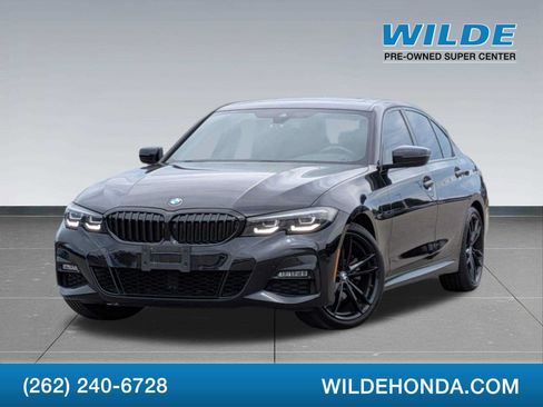 Used 2022 BMW 330i xDrive Sedan w/ M Sport Package AWD/4WD image 1